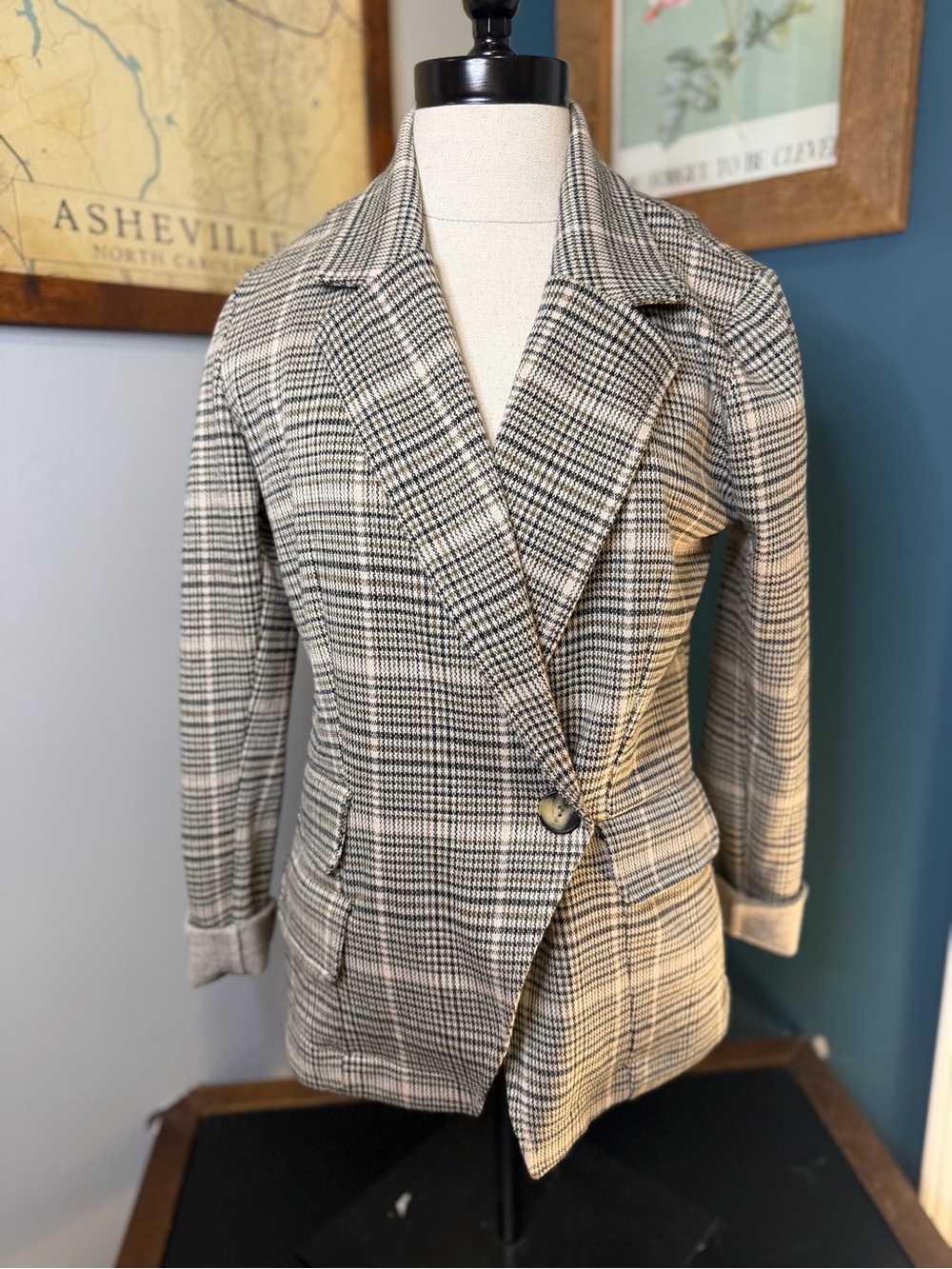 Anthropologie Plaid Single-Button Blazer in Cream and Black